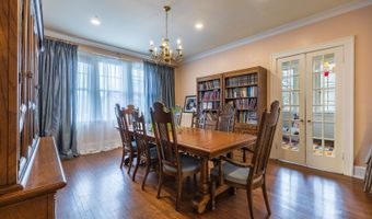 171 E State St, Athens, OH 45701