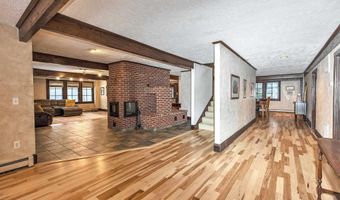 107 Fresh Pond Ln, Brookline, NH 03033