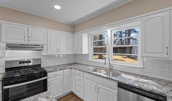 1211 Lee St, Benton, LA 71006