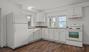 217 W Atlantic Blvd, Atlantic Beach, NC 28512