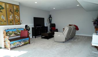 6418 N 141st St, Basehor, KS 66007