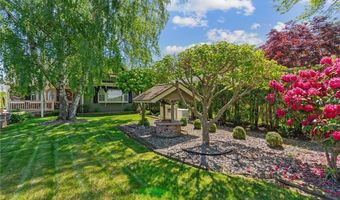 21 Foxhill Ave, Bristol, RI 02809