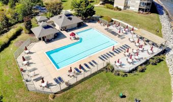 2102 CHESAPEAKE HARBOUR Dr E, Annapolis, MD 21403