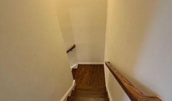 41717 MCMONAGLE Sq, Aldie, VA 20105