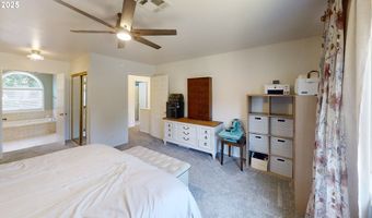 947 3RD St, Brookings, OR 97415