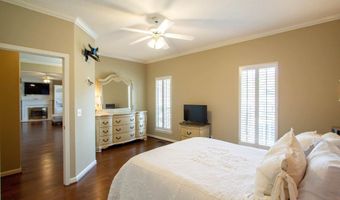 612 PARK FOREST Ln, Alabaster, AL 35007