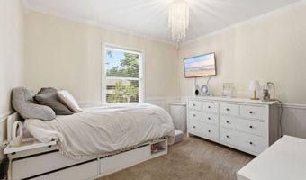 482 CLIFTON Ave, Bayville, NJ 08721