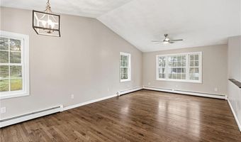 52 Mockingbird Dr, Exeter, RI 02822