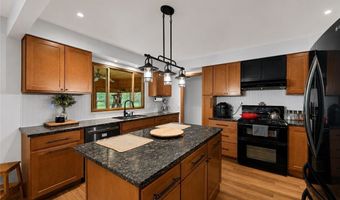 107 Hilltop Dr, Amherst, OH 44001