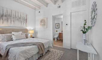 515 N WASHINGTON St 105, Alexandria, VA 22314