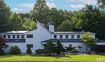 25 Surrey Dr, Cheshire, CT 06410