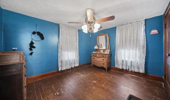 40 Walnut St, Ashville, OH 43103
