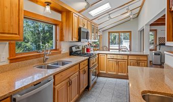 1006 Goose Pond Rd, Canaan, NH 03741