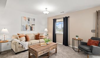6702 PAINTED ROCK Trl, Cheyenne, WY 82001