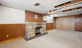 8928 Becker Ave, Allen Park, MI 48101