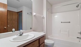 13136 Vintage St NW, Coon Rapids, MN 55448