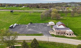 30824 Olde Hawkeye, Dyersville, IA 52040