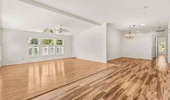 8975 Lawrence Welk Dr 7, Escondido, CA 92026