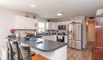 10 WINDSWEPT Dr, Berlin, MD 21811