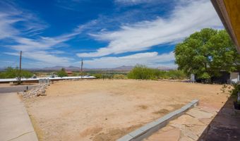 370 E Silverwood Ln, Benson, AZ 85602