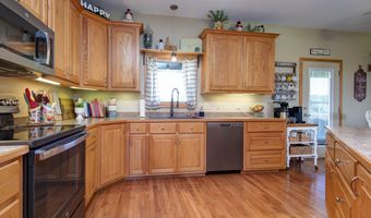 6879 Highway O, Ash Grove, MO 65604