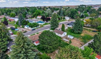 420 Taylor St, American Falls, ID 83211