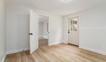 30 Alton Shores Rd, Alton, NH 03810