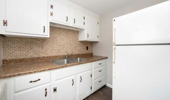 30 HENDRICKSON Ave B, Bellmawr, NJ 08031