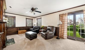 4 Coles Ave, Amityville, NY 11701