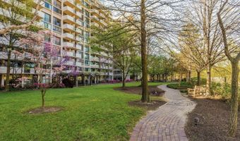 4141 N HENDERSON Rd 107, Arlington, VA 22203