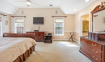 325 Westwood Rd, Bristol, CT 06010
