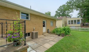 5085 E Rockwell Rd, Austintown, OH 44515
