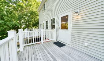208 Congress St, Belfast, ME 04915