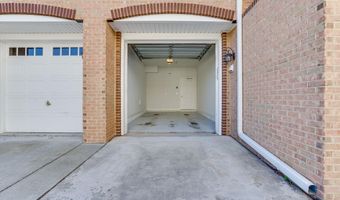 24636 WOOLLY MAMMOTH Ter 401, Aldie, VA 20105