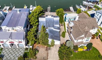 22 PELICAN Dr S, Avalon, NJ 08202