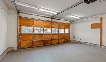 1523 SE Bronzewood Ave, Bend, OR 97702
