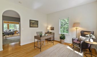 109 Andrew Dr, Canton, CT 06019