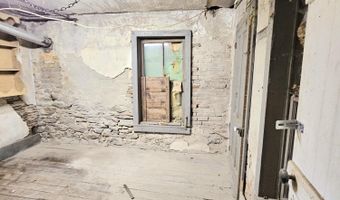 444 E 8th St, Baxter Springs, KS 66713