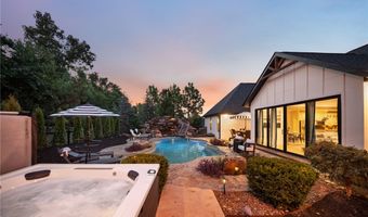 12175 Lost Oak Dr, Bentonville, AR 72712