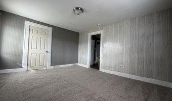 15-17 Pleasant St, Auburn, ME 04210