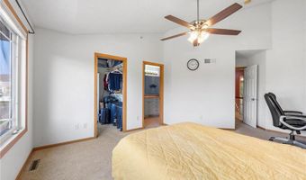 5048 Yuma Ln N, Plymouth, MN 55446
