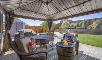 2203 Windrow Dr, Fernley, NV 89408