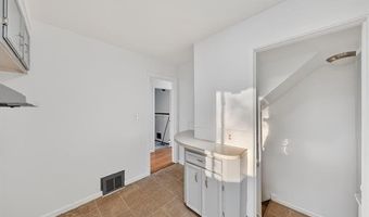 9006 Quandt Ave, Allen Park, MI 48101