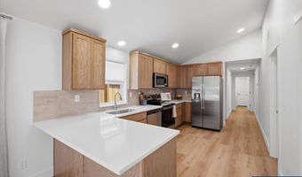4747 Harrier St SE, Albany, OR 97322