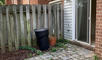 2113 N TAZEWELL Ct, Arlington, VA 22207
