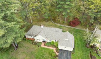 36 Pickman Dr 36, Bedford, MA 01730