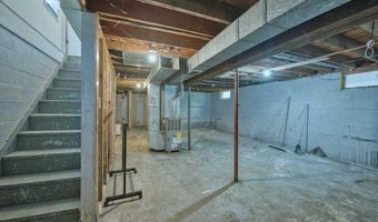 304 W 3rd Ave N, Aurora, MN 55705