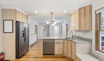 241 Loomis St, Burlington, VT 05401