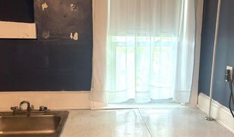 198 3rd St, Bangor, ME 04401