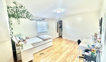 53 Beverly Dr, Bridgeport, CT 06610